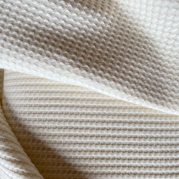 Tissu avalana knit nid d'abeille blanc casse